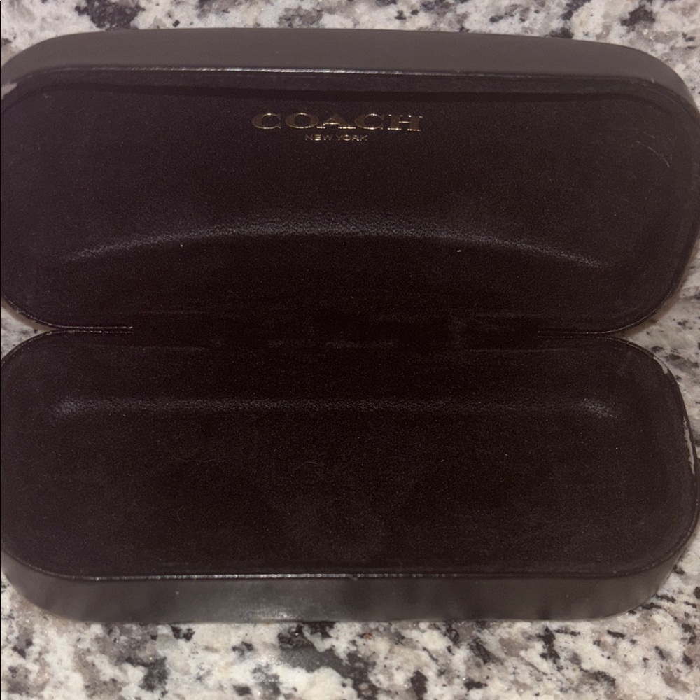 Coach Black Leather Sunglasses Case w/ Authentic Cleaning Cloth Hard Shell - Picture 4 of 5